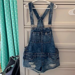Overall shorts for women
